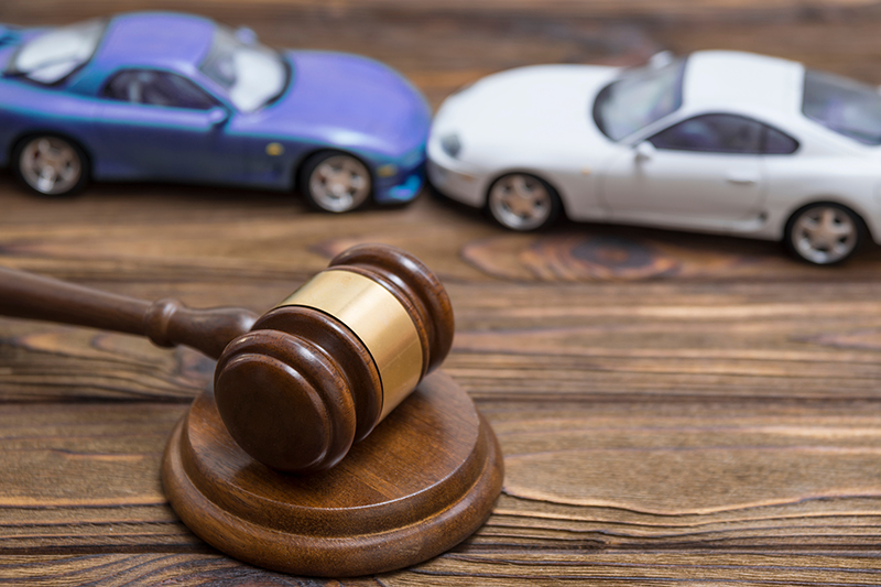 THINGS TO KEEP IN MIND WHILE HIRING A CAR ACCIDENT ATTORNEY