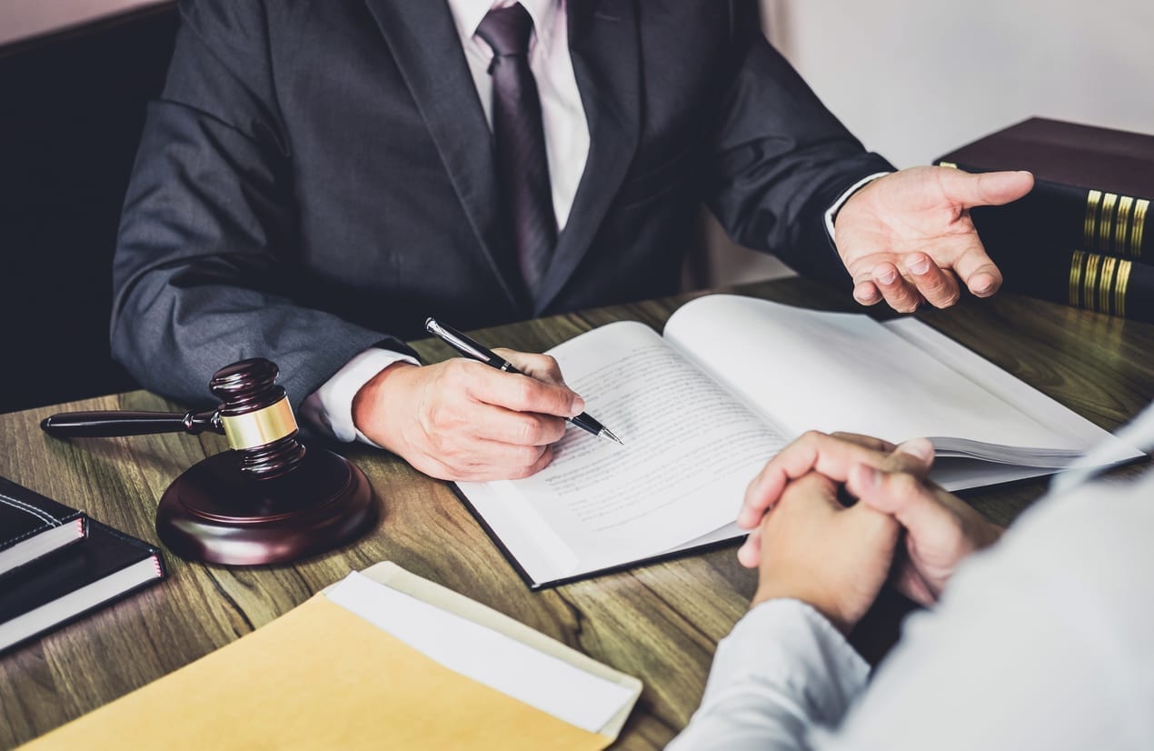 REASONS YOU NEED TO HIRE A BUSINESS LITIGATION ATTORNEY